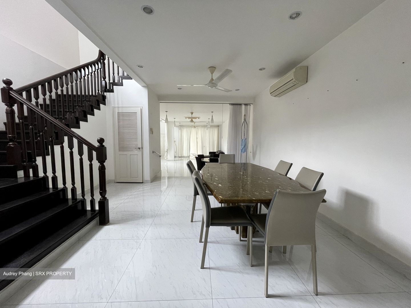 Kovan Road (D19), Semi-Detached #319618971